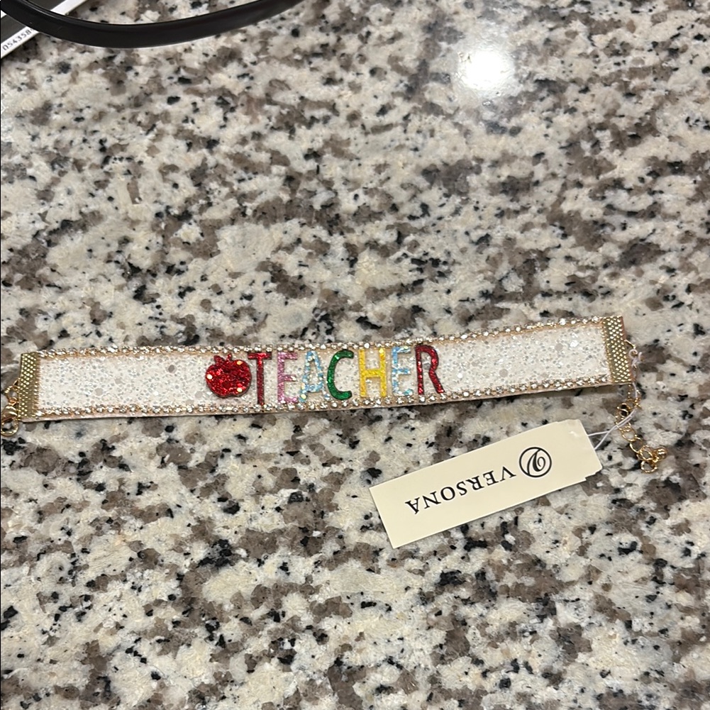Versona Teacher Bracelet 8$